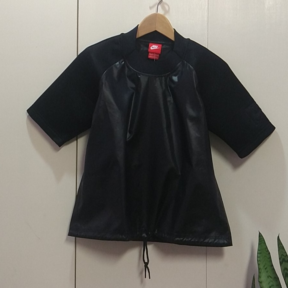 NWT Nike Black Top